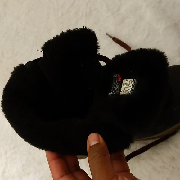Santana Canada| Black & Red Thinsulate Winter Boots Water Resistant - Picture 4 of 13